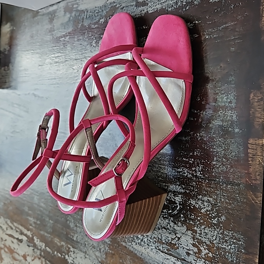 New Pink sandals 👡 - Picture 2 of 10